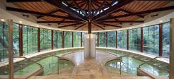 Molitg-les-Bains, piscine d'eau thermale